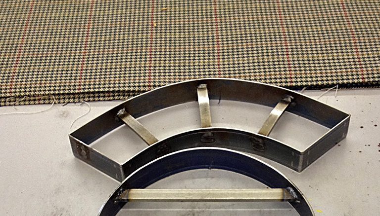 Tweed cloth and hat cutting knife