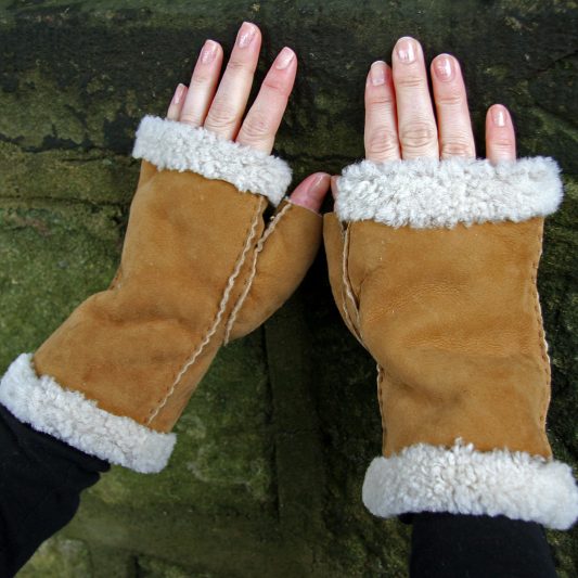 Tan colour fingerless lambskin mittens
