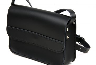 Crossbody black leather saddle bag